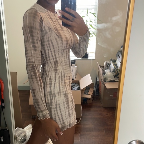 ✨🐍 Forever 21 Long Sleeve Mesh Dress🐍✨ - Picture 5 of 5